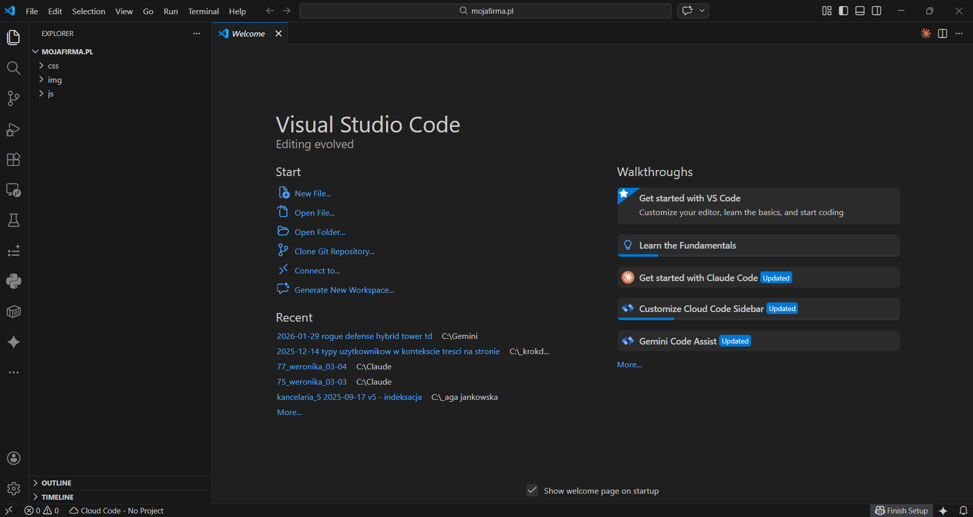 VS Code z otwartym folderem strony — widoczne drzewo plików po lewej, edytor po prawej